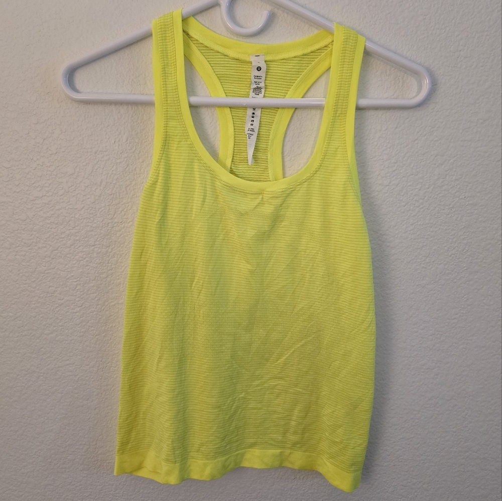 Lululemon Swiftly Tech Racerback Tank Top - Size 6 - Yellow